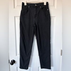 H&M Black High-Waisted Mom Loose Fit Twill Pants (Size 6)